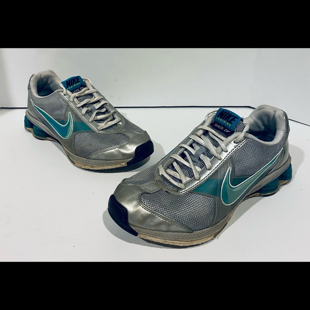 Womens Nike Training Shox Zip Size 7.5 Gray Teal - Picture 2 of 10